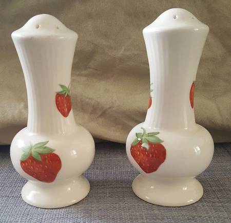 Strawberry Salt & Pepper Set