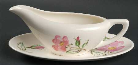 Sweetbriar Gravy Boat & Underplate/Relish