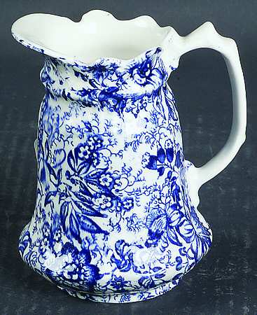 18th Century Chintz (Old, No Trim) 8 Oz Pitcher