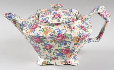 Rosalynde (Old, No Globe Stamp) Square Diamond Teapot & Lid