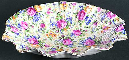 Rosalynde (Old, No Globe Stamp) 9" Oval Shell Tray