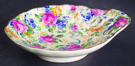 Rosalynde (Old, No Globe Stamp) Shell Shaped Dish