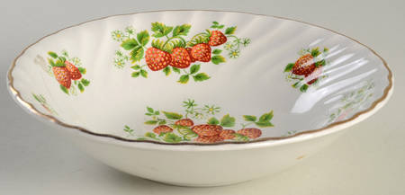 Strawberry (Gold Trim, No Butterflies) Coupe Cereal Bowl
