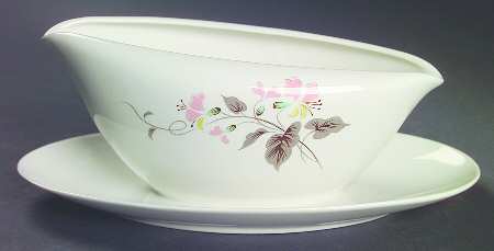 Clifton Gravy Boat with Attached Underplate