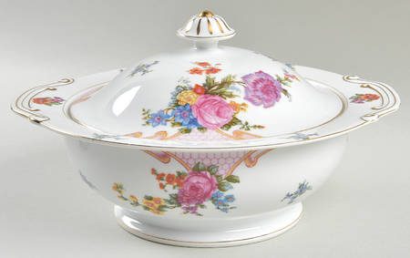 Bridal Rose Round Covered Vegetable
