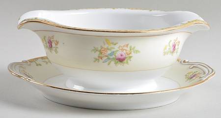 KON29 Gravy Boat with Attached Underplate