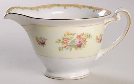 KON29 Creamer
