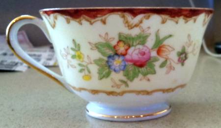 KON37 (JAPAN) Footed Cup
