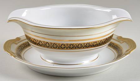 KON43 Gravy Boat with Attached Underplate