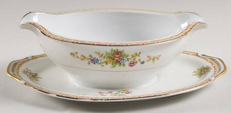 KON45 Gravy Boat with Attached Underplate