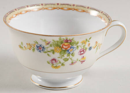 KON45 Footed Cup