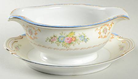 KON52 Gravy Boat with Attached Underplate by Kongo