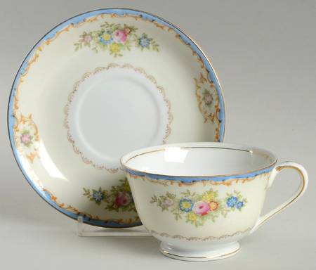 KON52 Footed Cup & Saucer Set by Kongo