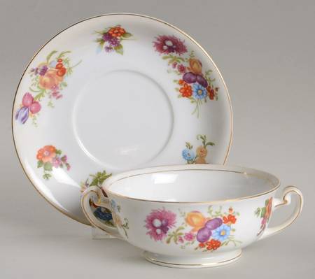 KON53 Footed Cream Soup Bowl & Saucer Set