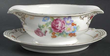 Romance Gravy Boat with Attached Underplate