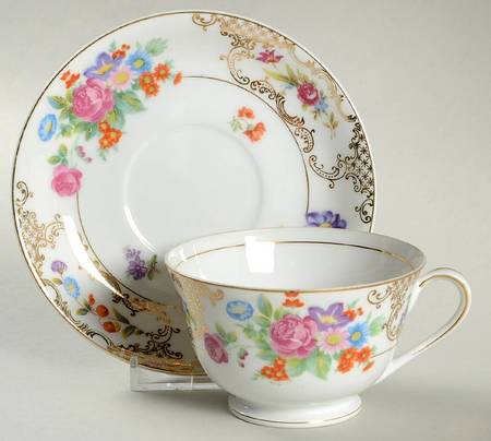Footed Cup & Saucer Set