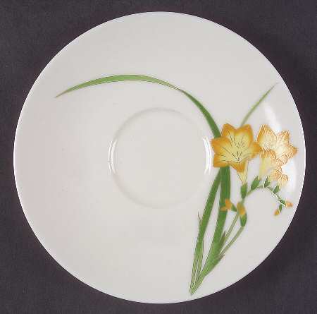 Freesia Saucer by Koransha