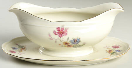 0627 Gravy Boat with Attached Underplate