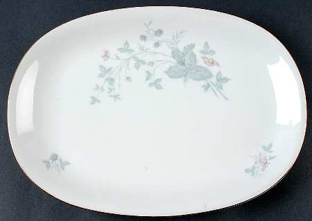 629 (White Background) 11" Oval Serving Platter