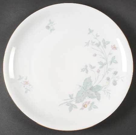 629 (White Background) Luncheon Plate