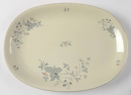 629 (Cream Background) 14" Oval Serving Platter