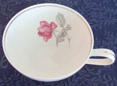675 (Platinum Trim) Flat Cup