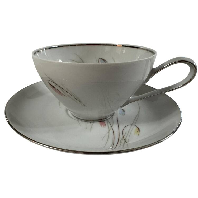 707 Flat Cup & Saucer Set