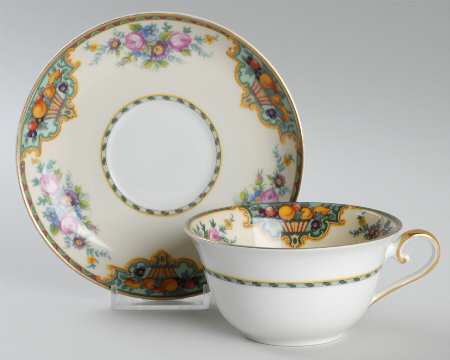 Beverly Flat Cup & Saucer Set by KPM