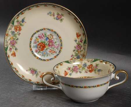 Kingsly Flat Bouillon Cup & Saucer