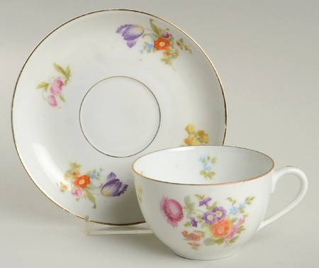 KPM2 Flat Cup & Saucer Set by KPM