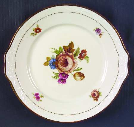 KPM40 Handled Cake Plate