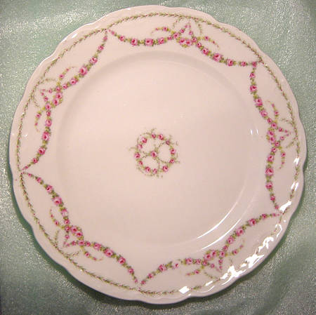 KPM42 Dinner Plate