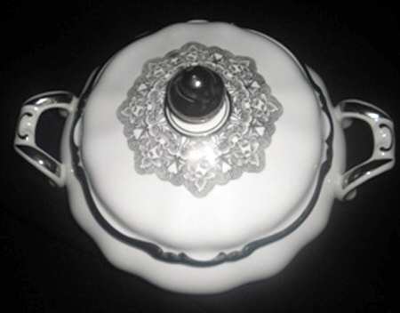 Countess Round Covered Vegetable
