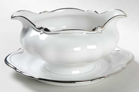Cromwell Gravy Boat with Attached Underplate