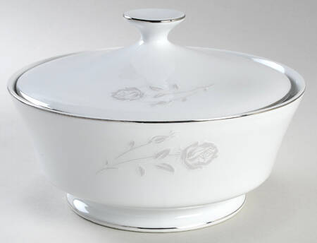 Elizabeth Round Covered Vegetable