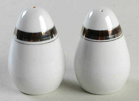 Victoria Salt & Pepper Set