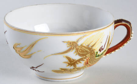 KUT4 Footed Cup