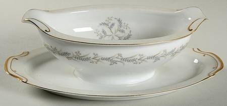 Claridge Gravy Boat with Attached Underplate