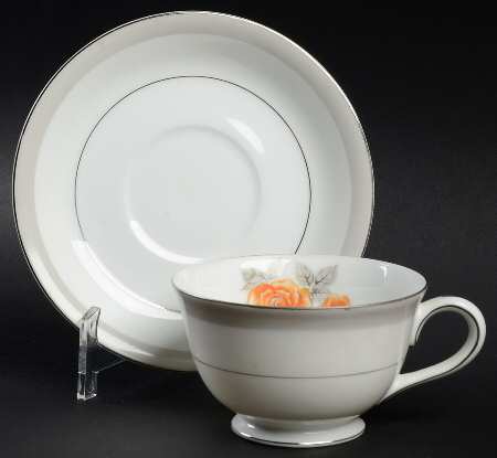 Cortland Footed Cup & Saucer Set