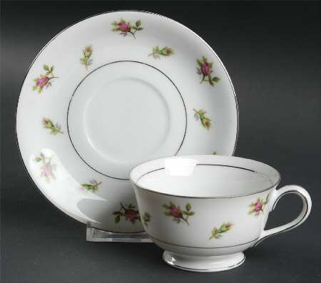 Dorchester Footed Cup & Saucer Set