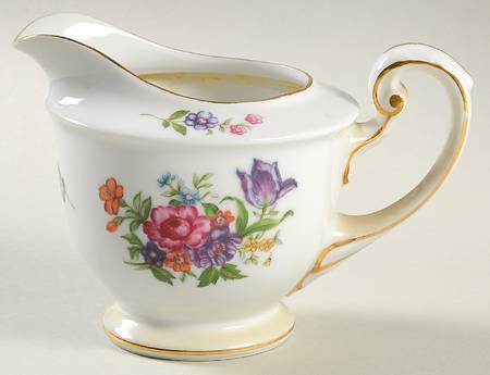 Dresden (No #) Creamer