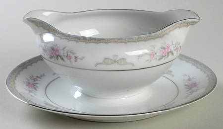 Edgewood Gravy Boat with Attached Underplate