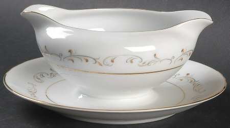 Elegance Gravy Boat with Attached Underplate
