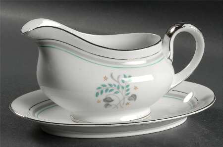 Elizabeth Gravy Boat & Underplate