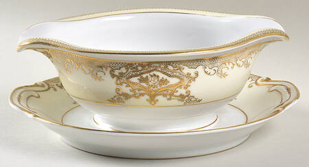 Goldana Round Gravy Boat/Attached Underplate