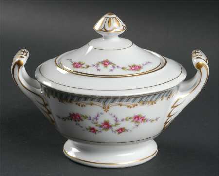 Hampton Sugar Bowl & Lid