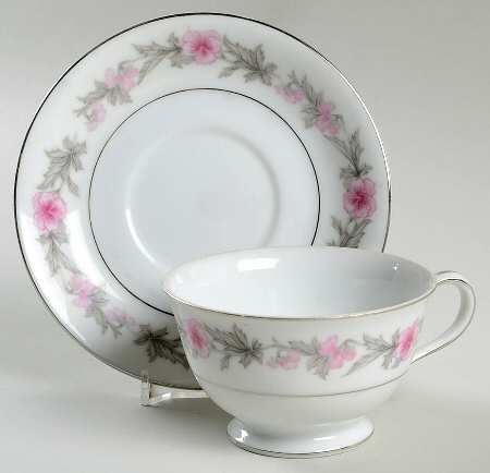 Joanne Footed Cup & Saucer Set