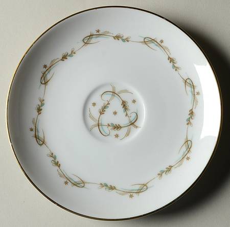 Modern Scroll Saucer