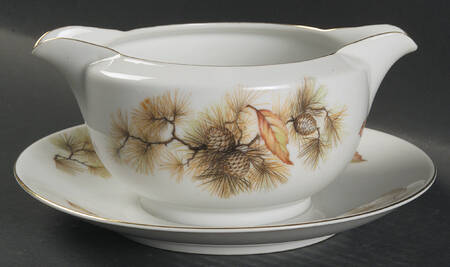 Pines Gravy Boat with Attached Underplate