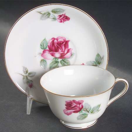 Rosalia Footed Cup & Saucer Set